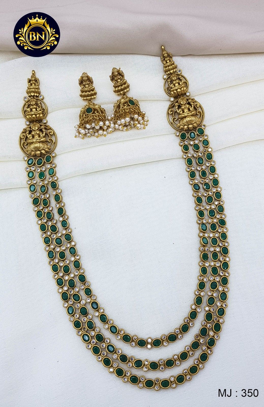 Super Kemp Necklace Set With Art Work