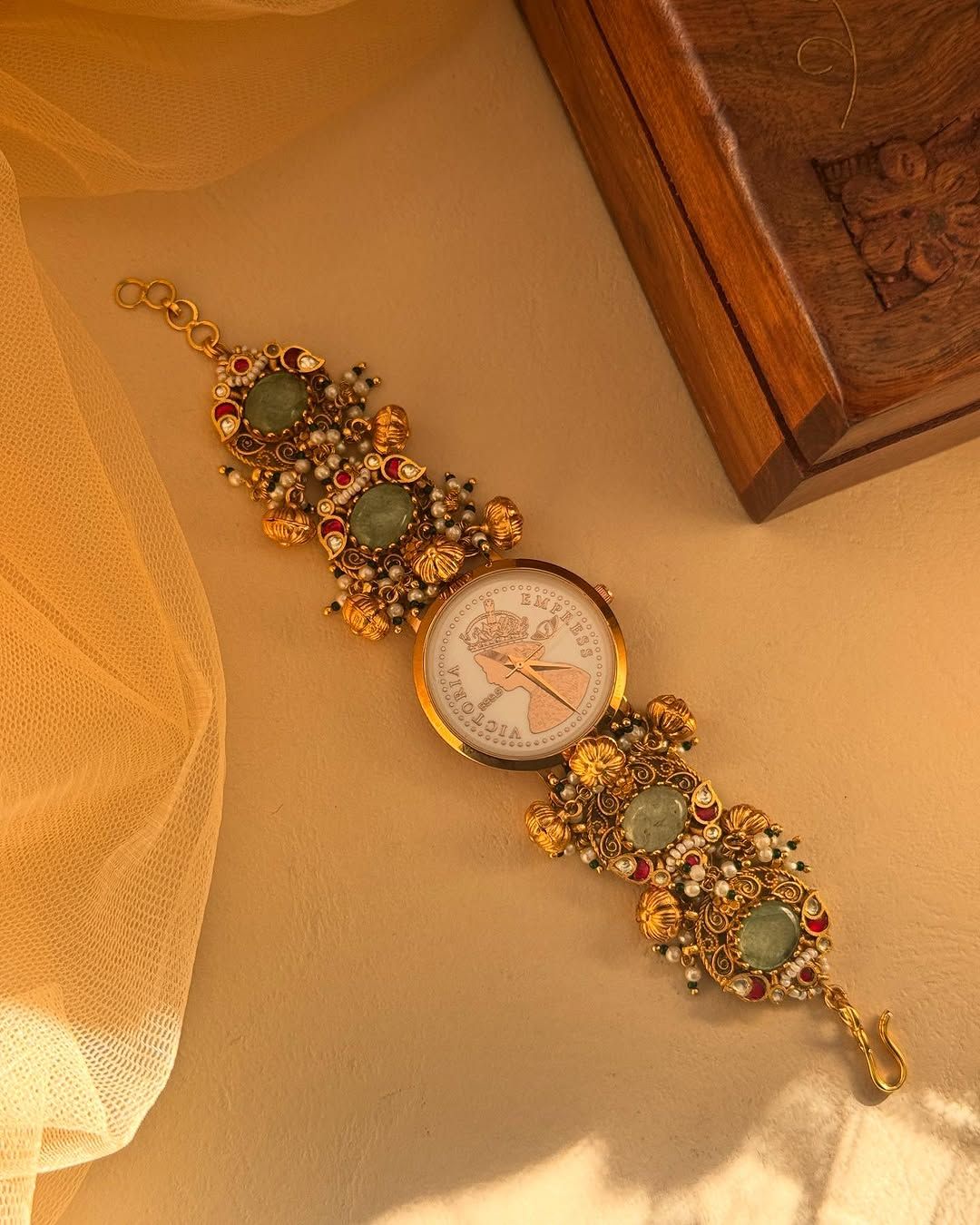 Heritage Watch With Vintage Look